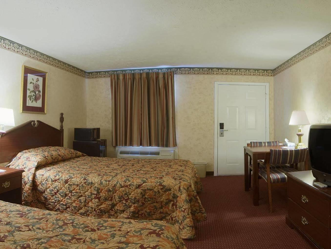 Americas Best Value Inn & Suites Mt. Pleasant Mount Pleasant Exterior foto